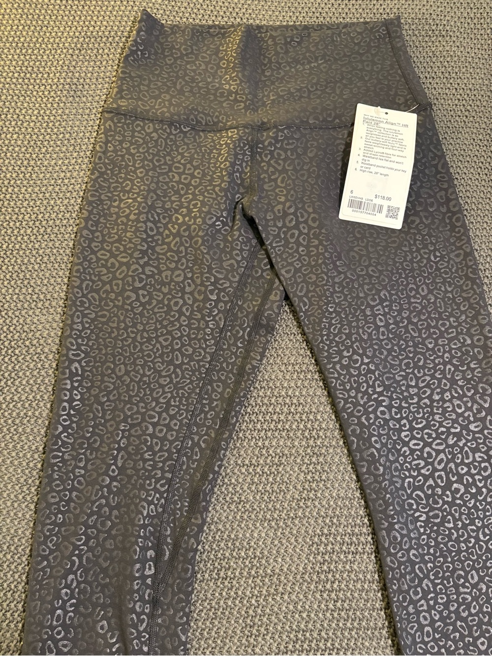 lululemon athletica Black Leopard Pattern Align Leggins, New with Tags, sz 6